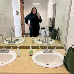 Meet your Posher, Suzanne